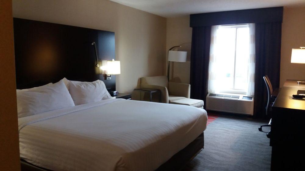 Holiday Inn Express Hotel & Suites Waterford By Ihg Zewnętrze zdjęcie