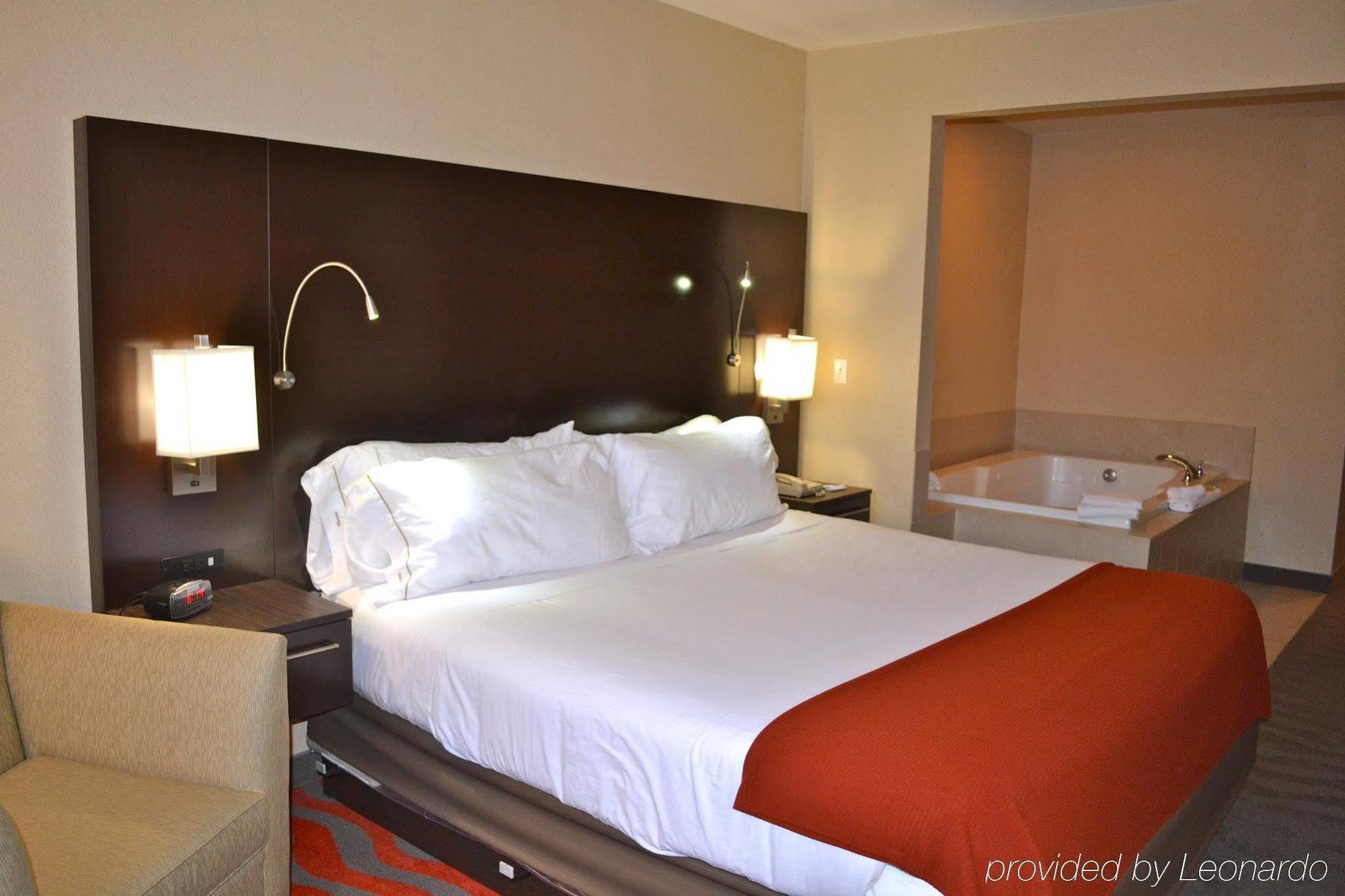 Holiday Inn Express Hotel & Suites Waterford By Ihg Zewnętrze zdjęcie