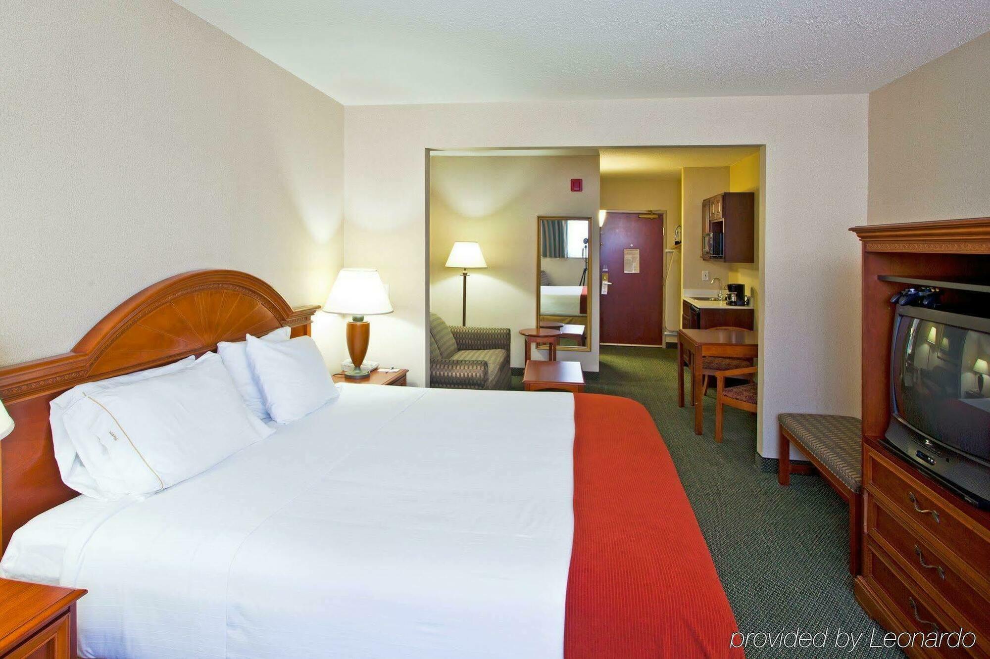 Holiday Inn Express Hotel & Suites Waterford By Ihg Zewnętrze zdjęcie
